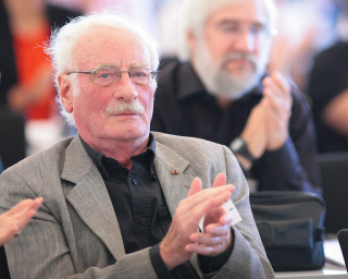 Dr. Hans H. Heydorn ist Träger des  Bundesverdienstkreuzes und Ehrenmitglied der Architektenkammer.
