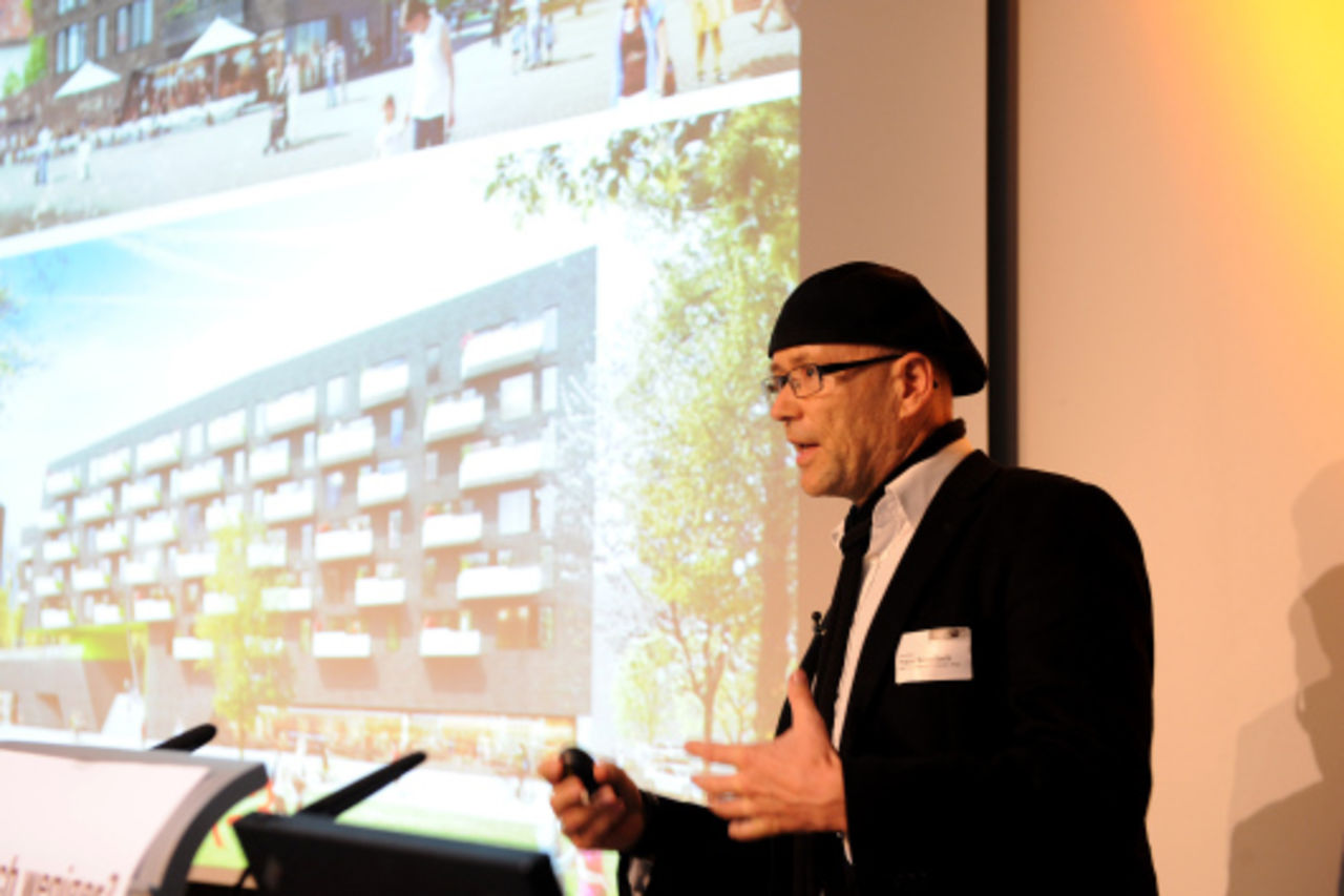Foto: Franz Sumnitsch, Architekt beim Vortrag