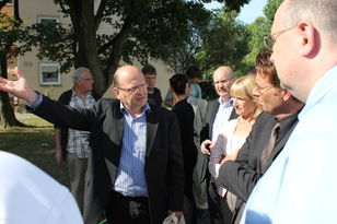 Vizepräsident Eichler fordert bei der Demografiereise eine qualitative Sanierung der Weißensiedlung in Koblenz