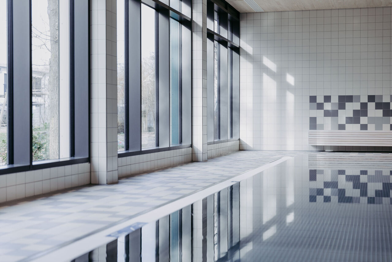 Fenster_Schwimmhalle