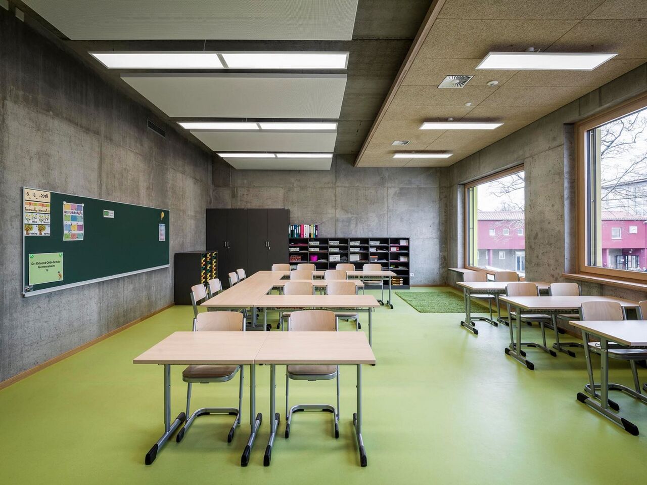 Foto: Thomas A. Berger, www.diebergerdesigner.de, Linkenheim-Hochstetten - Deutschland Klassenraum in Grün