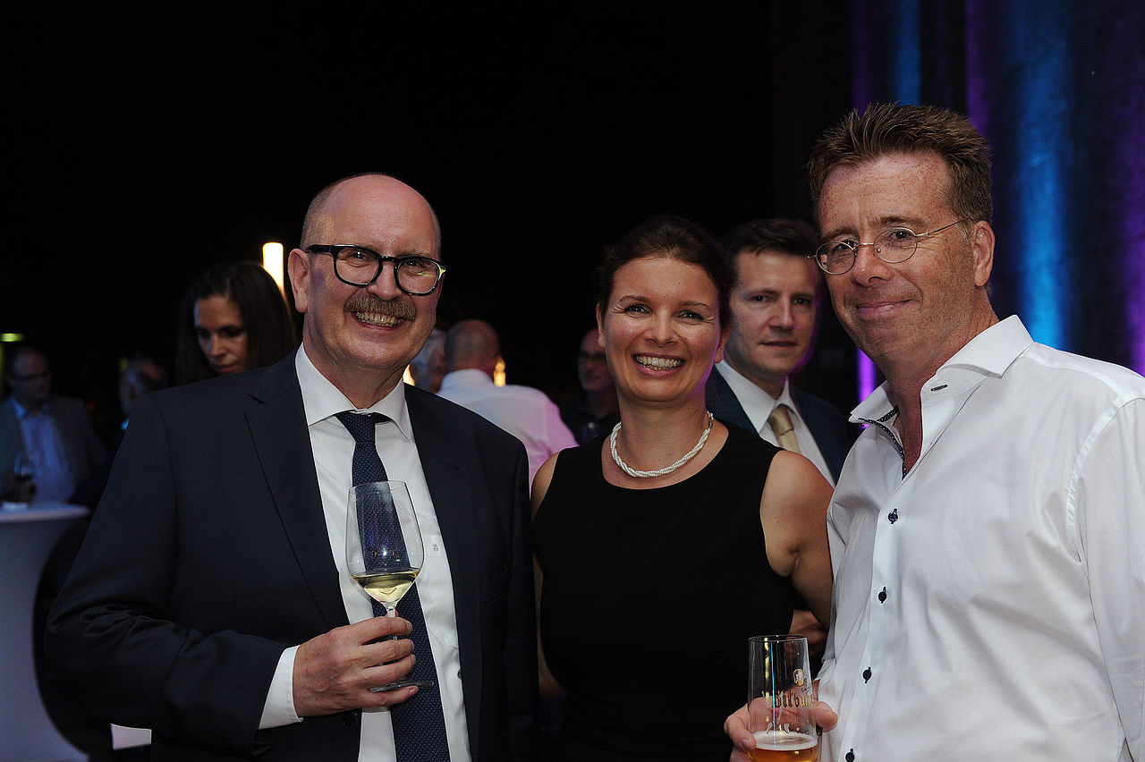 Kammerpräsident Gerold Reker, Hauptgeschäftsführerin Dr. Elena Wiezorek und Dr. Carsten Kühl.