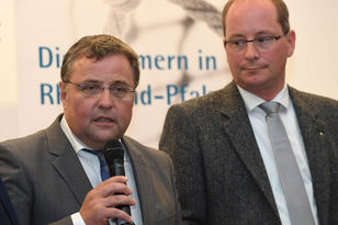 In der Gerprächsrunde: MdL Thomas Roth, Fraktionsvorsitzender der FDP mit Gerd Schreiner, MdL, CDU-Landtagsfraktion
