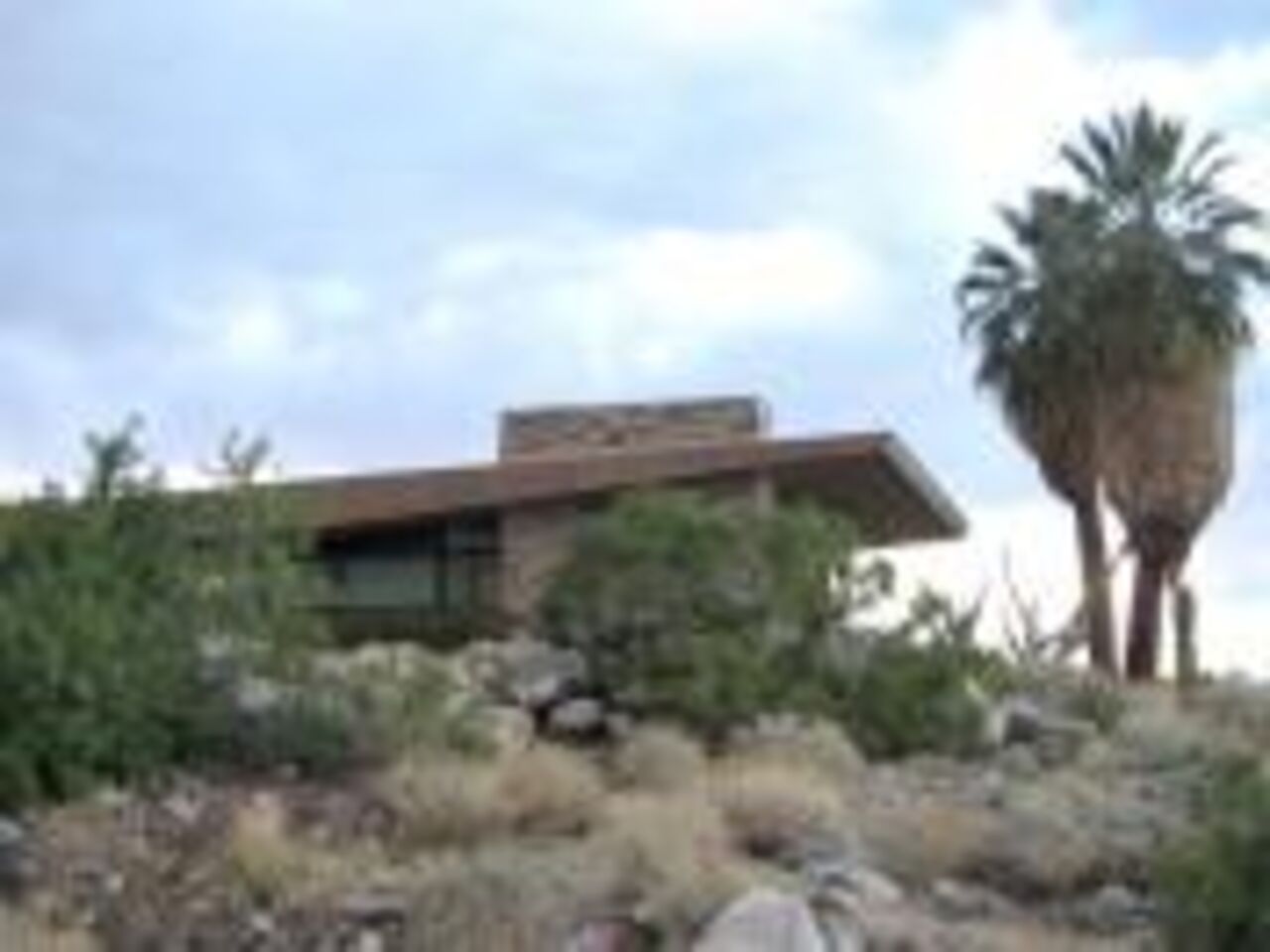 430-modern_palm_springs2.JPG