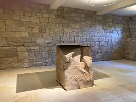 Foto: Joachim Becker, Neustadt Altar | Pfälzer Sandstein, Cortenstahl
