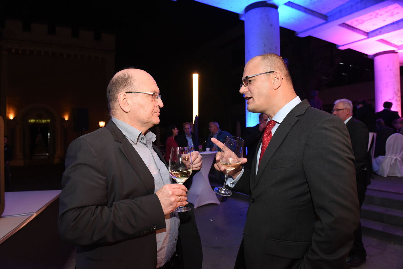 Vizepräsident Ernst Eichler und Ulrich Steinbach im Gespräch 