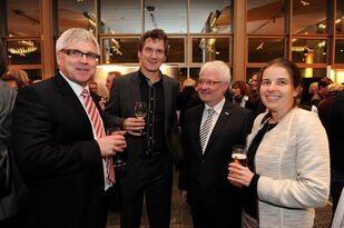 Foto: Holger Basten, Geschäftsführer LBB, Hans-Jürgen Stein, Vorstand der Kammer aus Trier, der Präsident der Ingenieurkammer Rheinland-Pfalz Dr. Horst Lenz und Edda Kurz, Kammervorstand aus Mainz