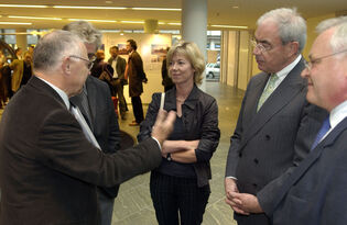 Günther Franz - Präsident der Architektenkammer Rheinland-Pfalz, Staatsministerin Doris Ahnen, Staatsminister Gernot Mittler und Jürgen Stinner - Vorstandssprecher der Westdeutschen ImmobilienBank