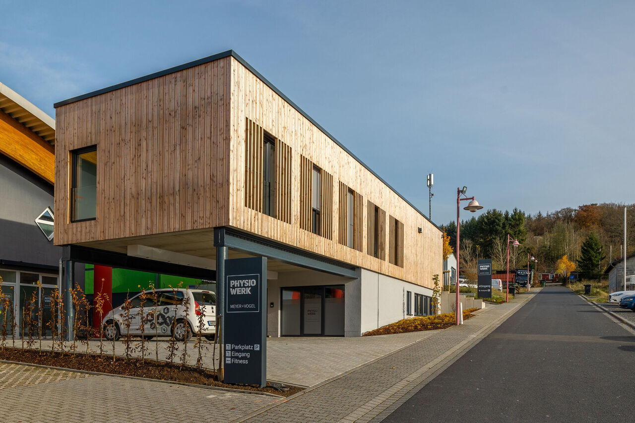 Außenansicht Parkplatz