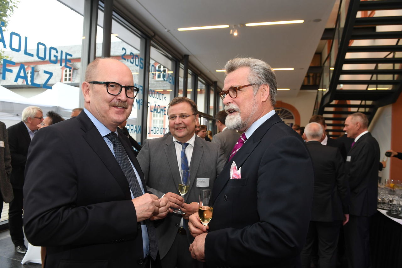 Gerold Reker mit Thomas Roth, Vorsitzender der FDP-Landtagsfraktion und dem Justizminister von Rheinland-Pfalz Herbert Mertin