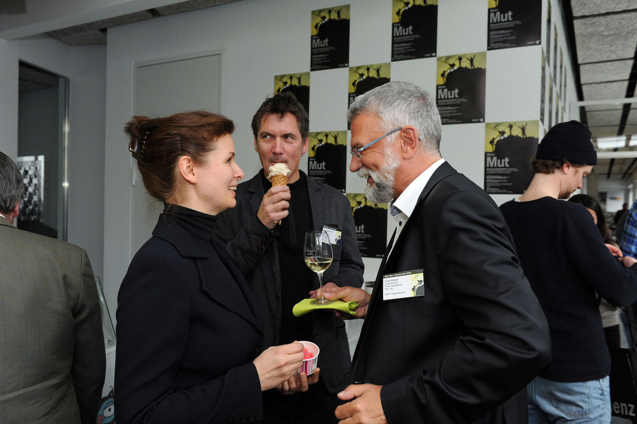 v.l.n.r.: HGFin Dr. Elena Wiezorek, Vorstandsmitglied Hans Jürgen Stein, Vizepräsident Frank Böhme.