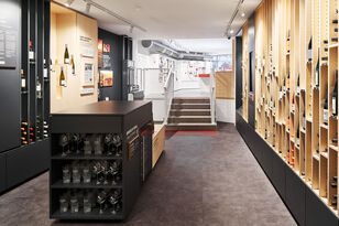 Foto: Lennart Wiedemuth, Lennart Wiedemuth Architekturfotografie, Mainz Mainzstore Vinothek