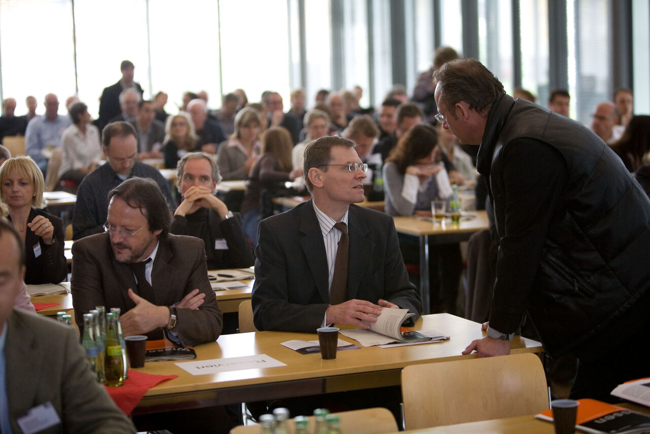 Präsident Herbert Kiefer und Geschäftsführer Rainer Christ von der Architektenkammer Saarland und Guy Siefert Ordre Lothringen