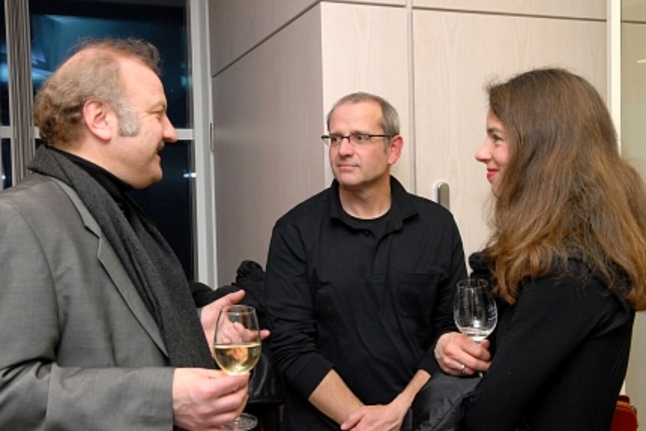 Foto: Prof. Heribert Hamann im Gespräch mit Kollegen