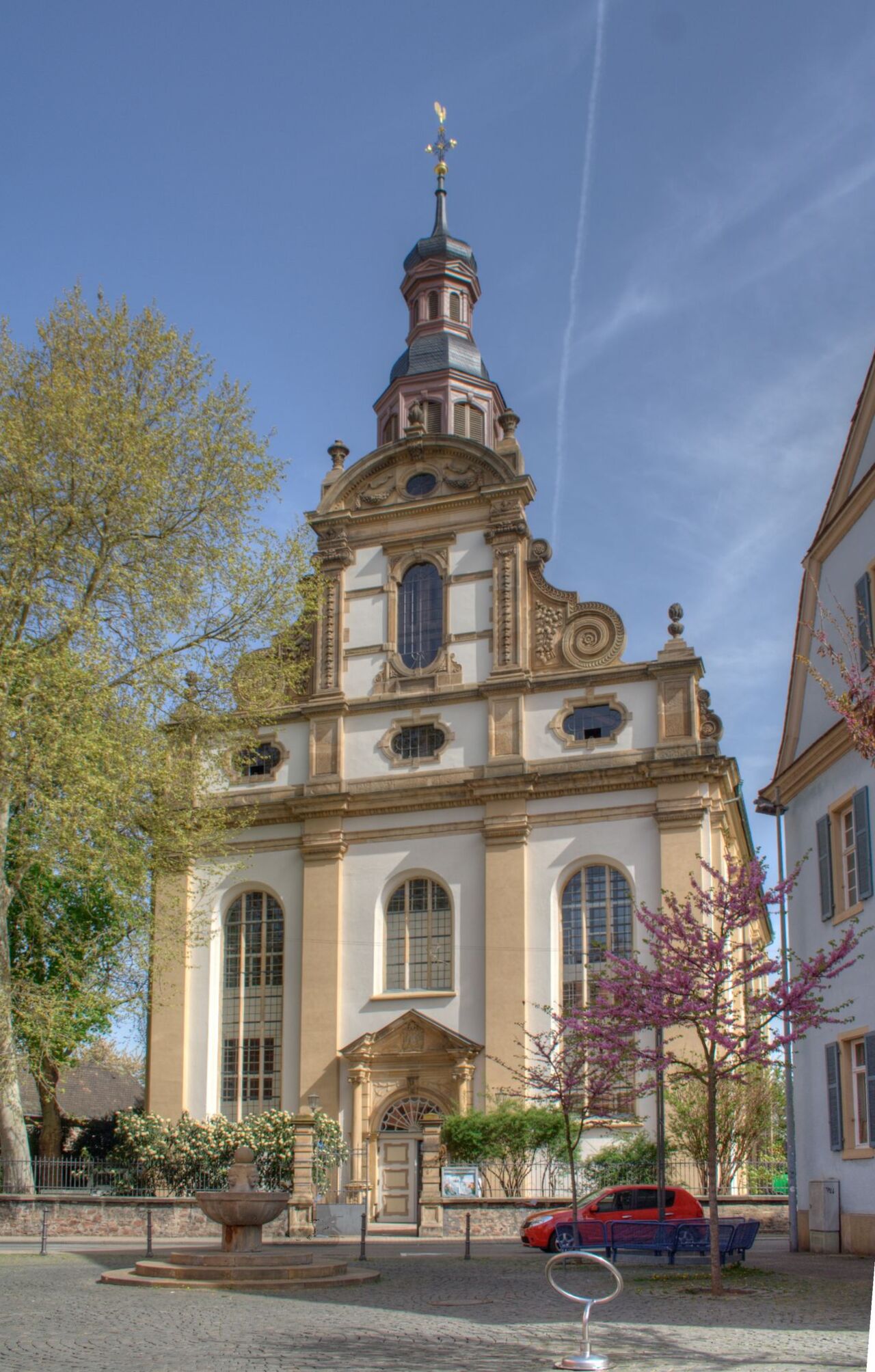 Dreifaltigkeitskirche Frontansicht