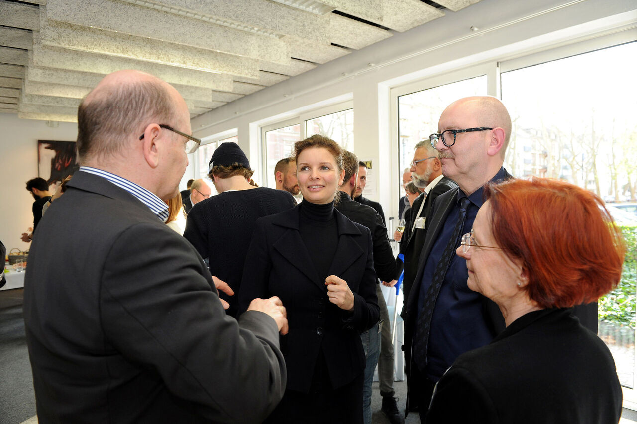 v.l.n.r.: Vizepräsident Ernst Wolfgang Eichler, HGFin Dr. Elena Wiezorek, Kammerpräsident Gerold Reker, Vorsitzende des Sachverständigenausschusses Sabine Hahn.