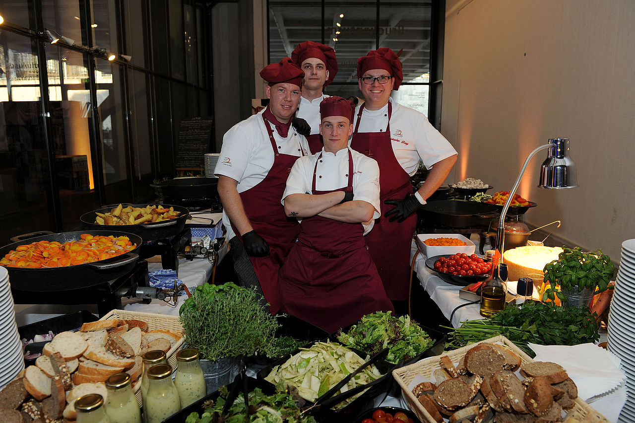 SL Catering aus Bodenheim auf dem Sommerfest