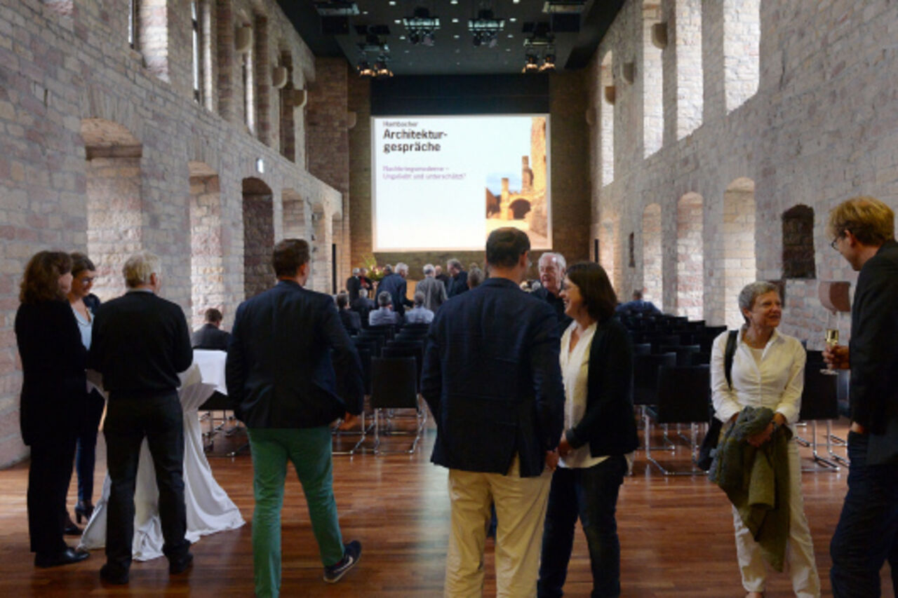 Foto: Blick in den Großen Saal des Hambacher Schloss