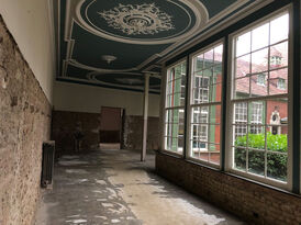 Flutschaden Holzvertäfelung, Freilegung Terrazzo