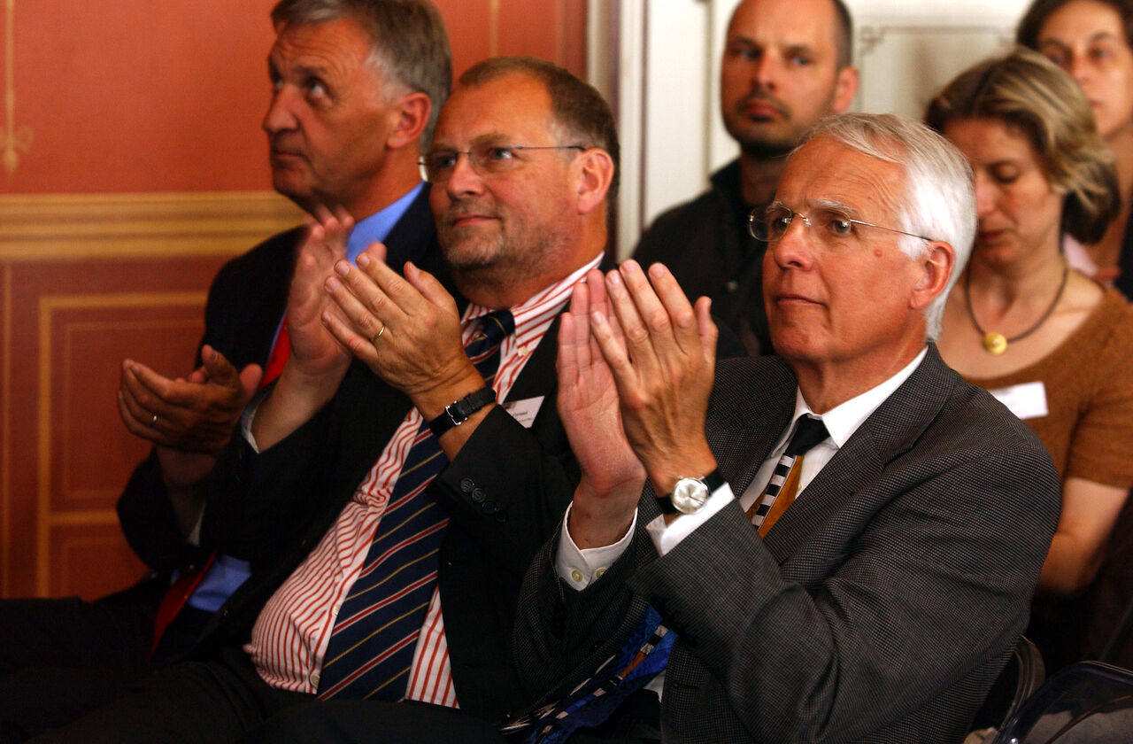 Edwin Schrank, Präsident des Weinbauverbandes der Pfalz, Hauptgeschäftsführer Dr. Michael Coridaß und Vizepräsident Hans Gelbert