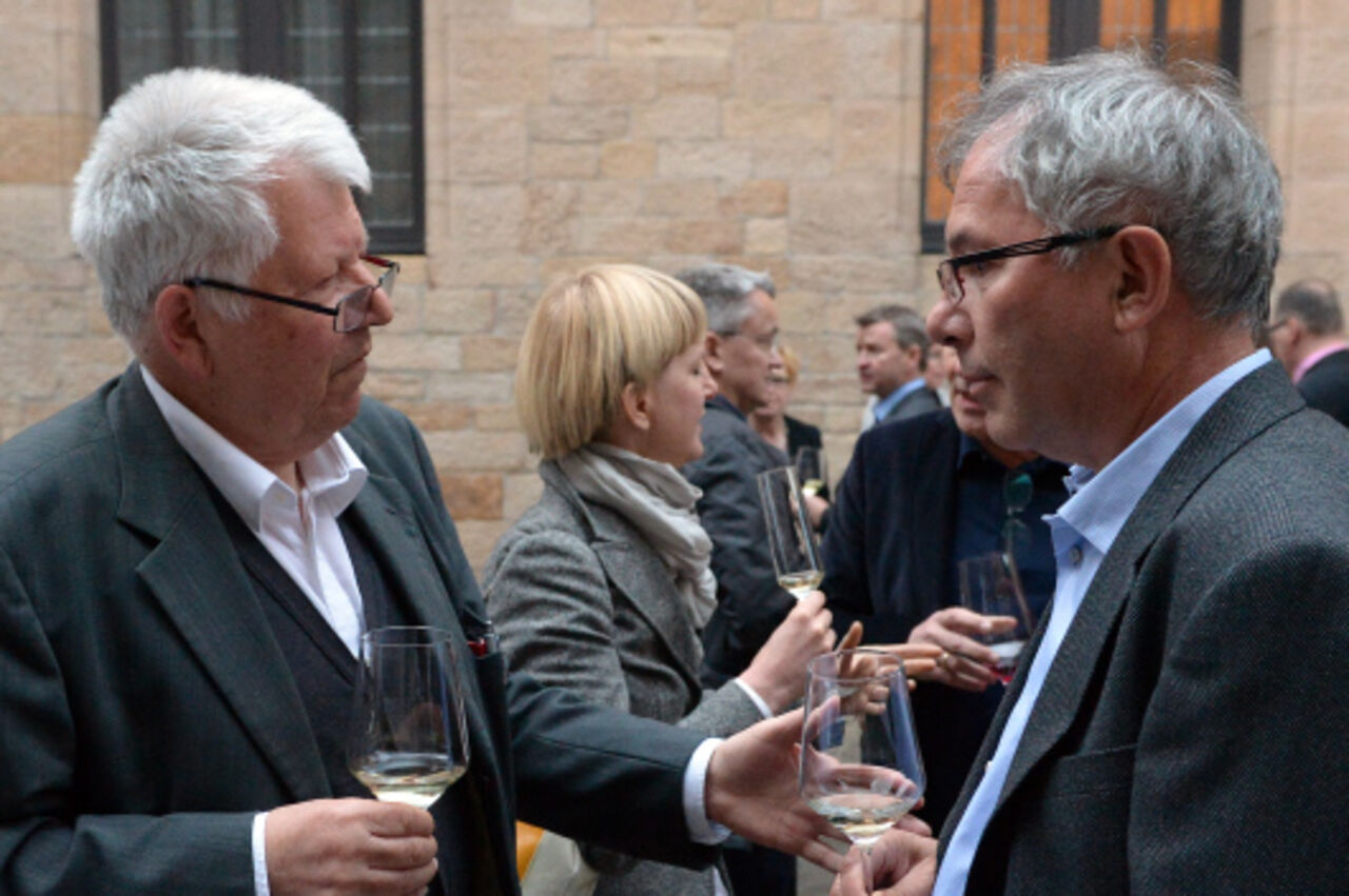 Foto: Prof. Dr. Michael Petzet mit Vizepräsdent Manfred Müller im Gespräch