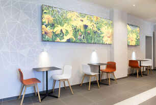 Foto: LInda Blatzek, studio linda blatzek, Trier Cafe "Ellas" Sitzplätze Kiosk