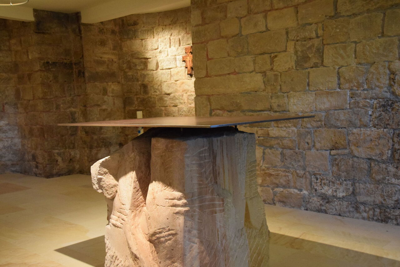 Altar | Pfälzer Sandstein, Cortenstahl