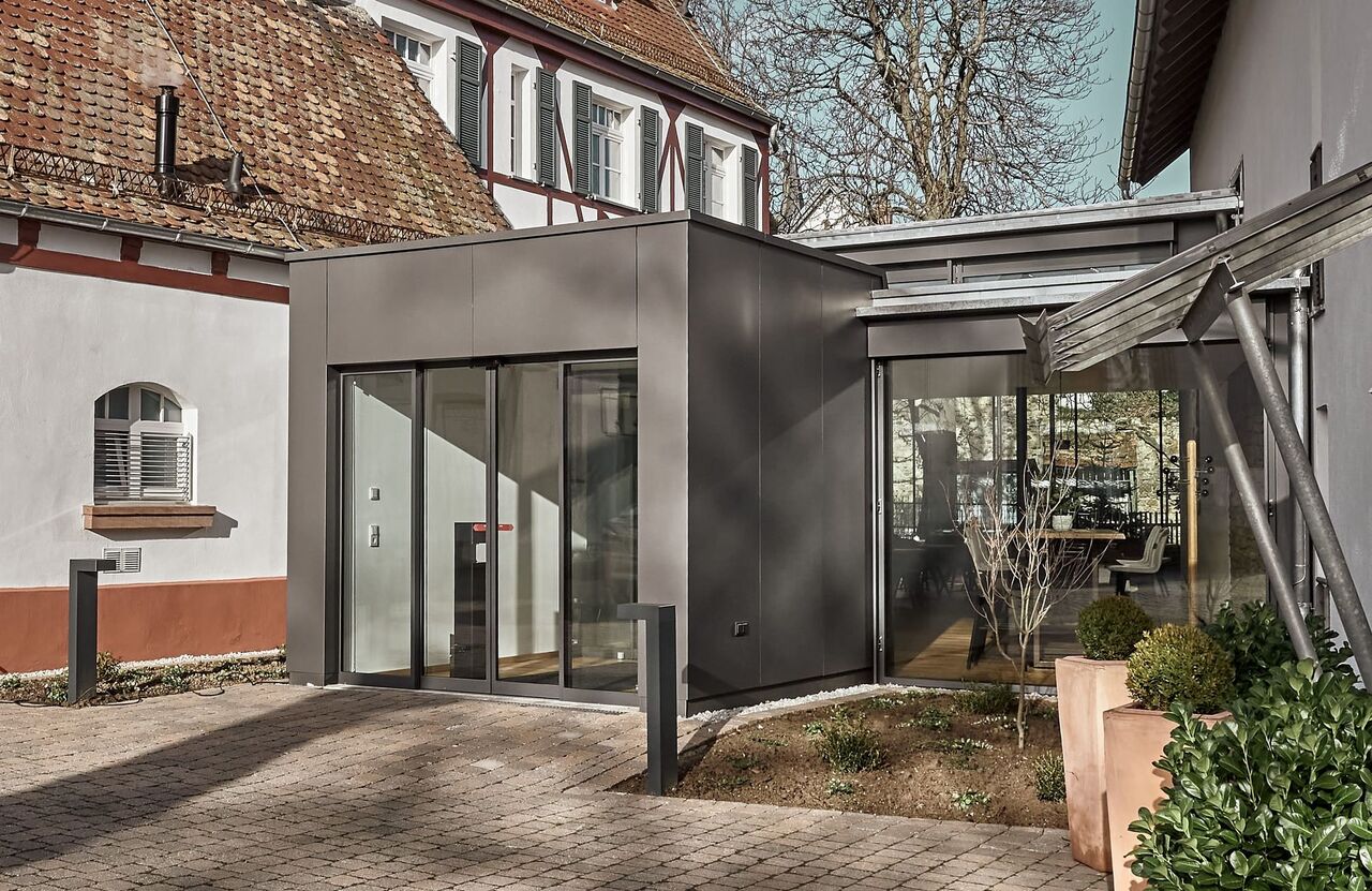 Foto: Gunther Schweigert, OUTFORLUNCH PHOTOGRAPHY, Kaiserslautern - Deutschland Eingangsbereich