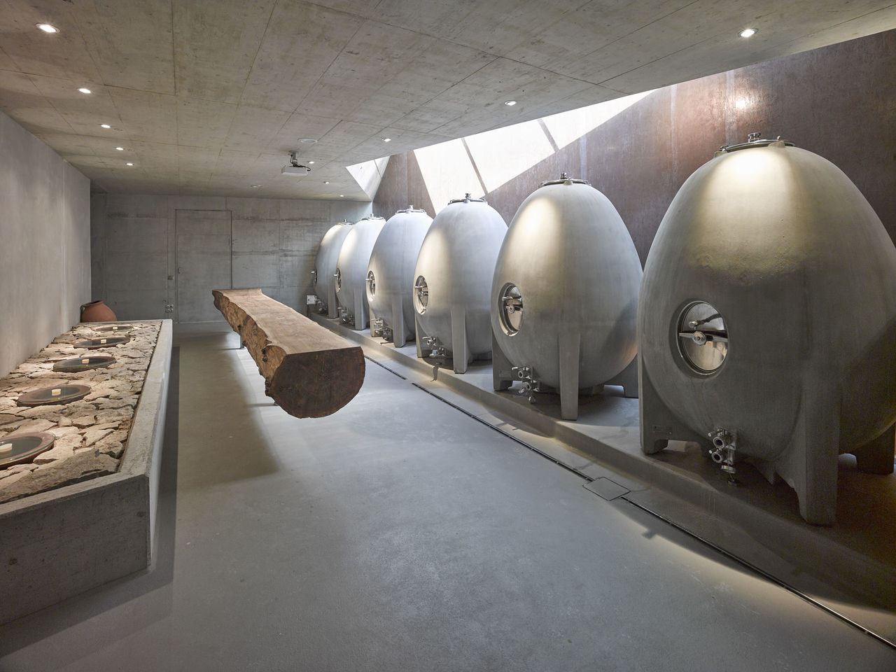 Foto: Steinkeller im Weingut am Stein - nominiert zum Architekturpreis Wein 2016