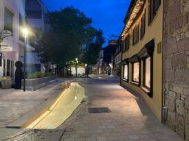 Foto: Bernd Hofmann, Limburgerhof Bachlauf am Abend