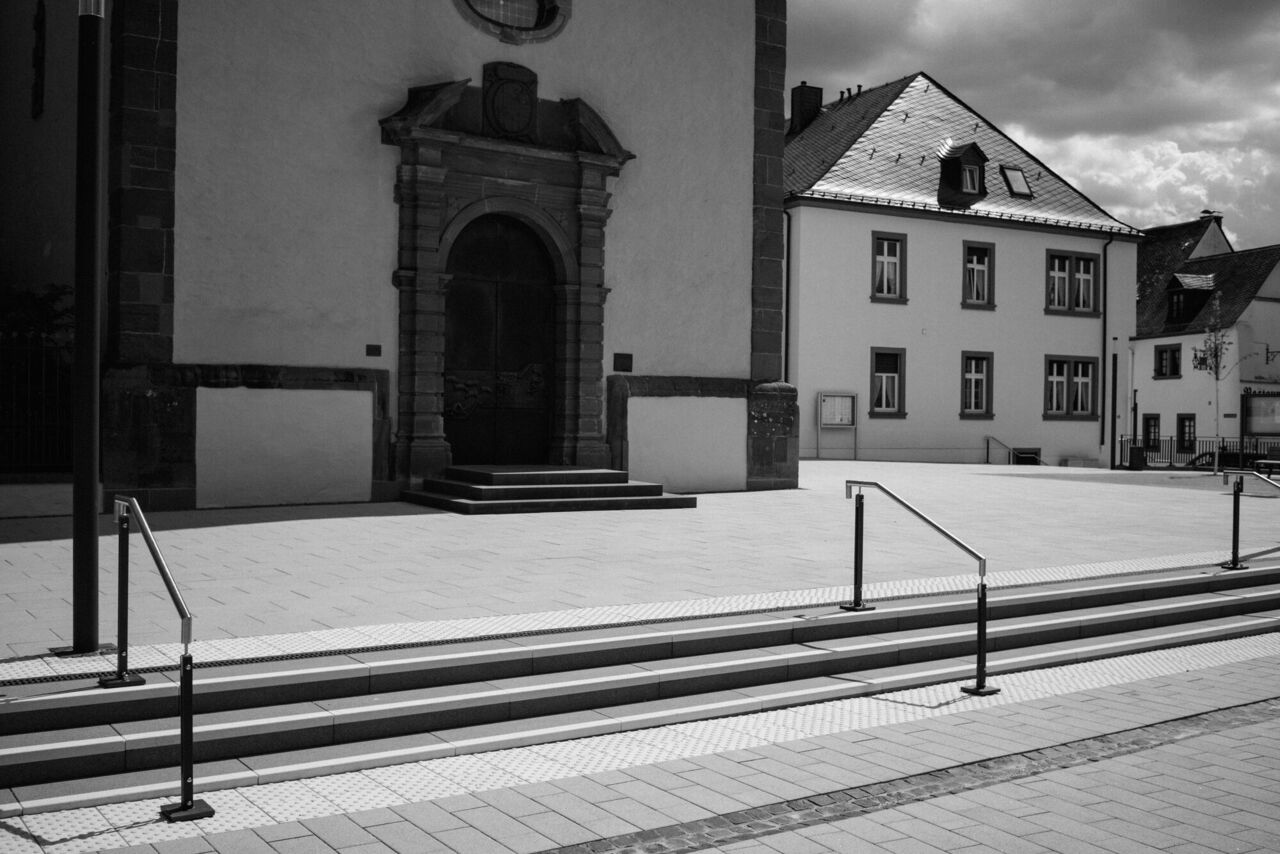 Eingang zur Kirche