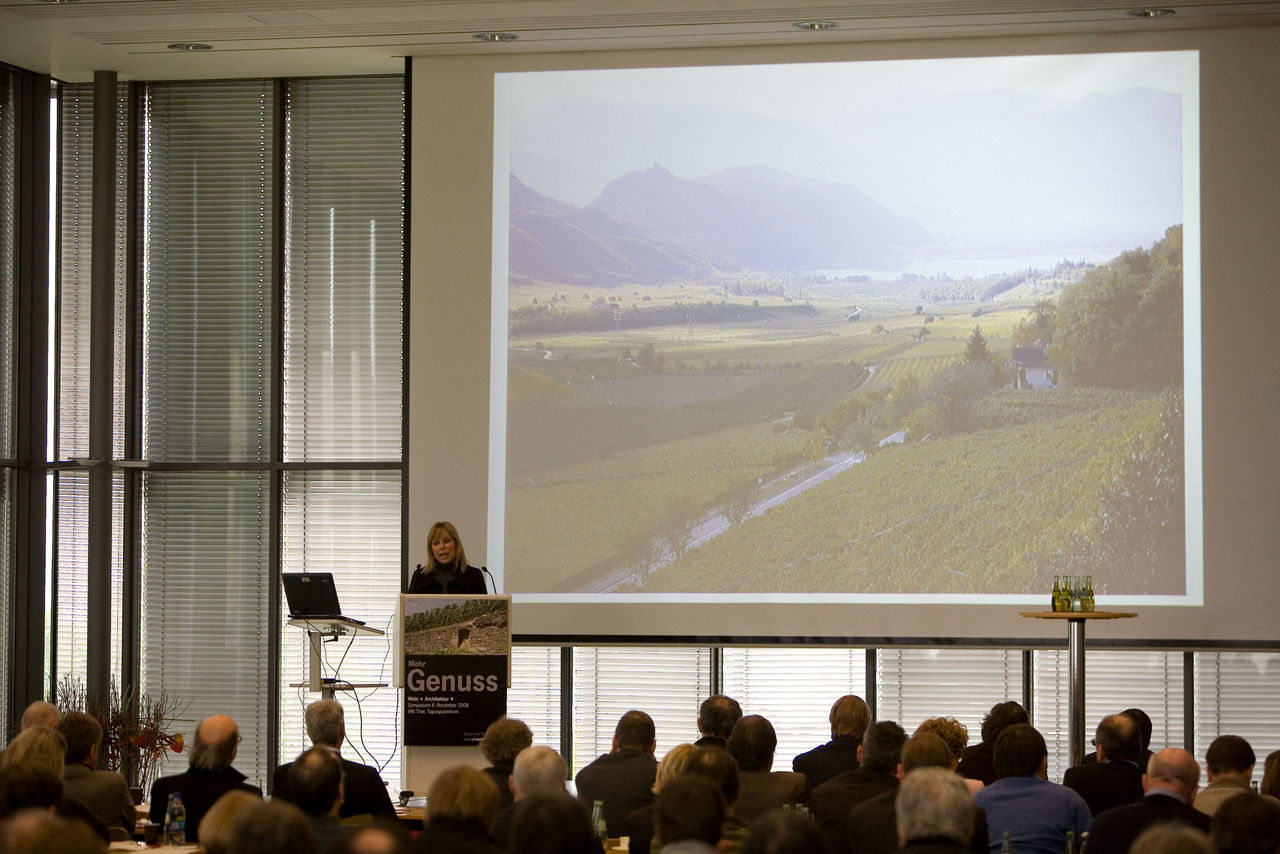 Foto: Dr. Edith Oberhofer während ihres Vortrages