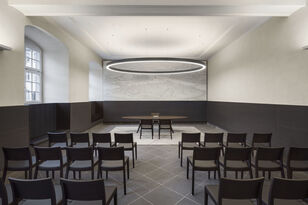 Foto: Jens Kirchner, Architekturfotografie Jens Kirchner, Düsseldorf Gesamtansicht Innenraum, zentral