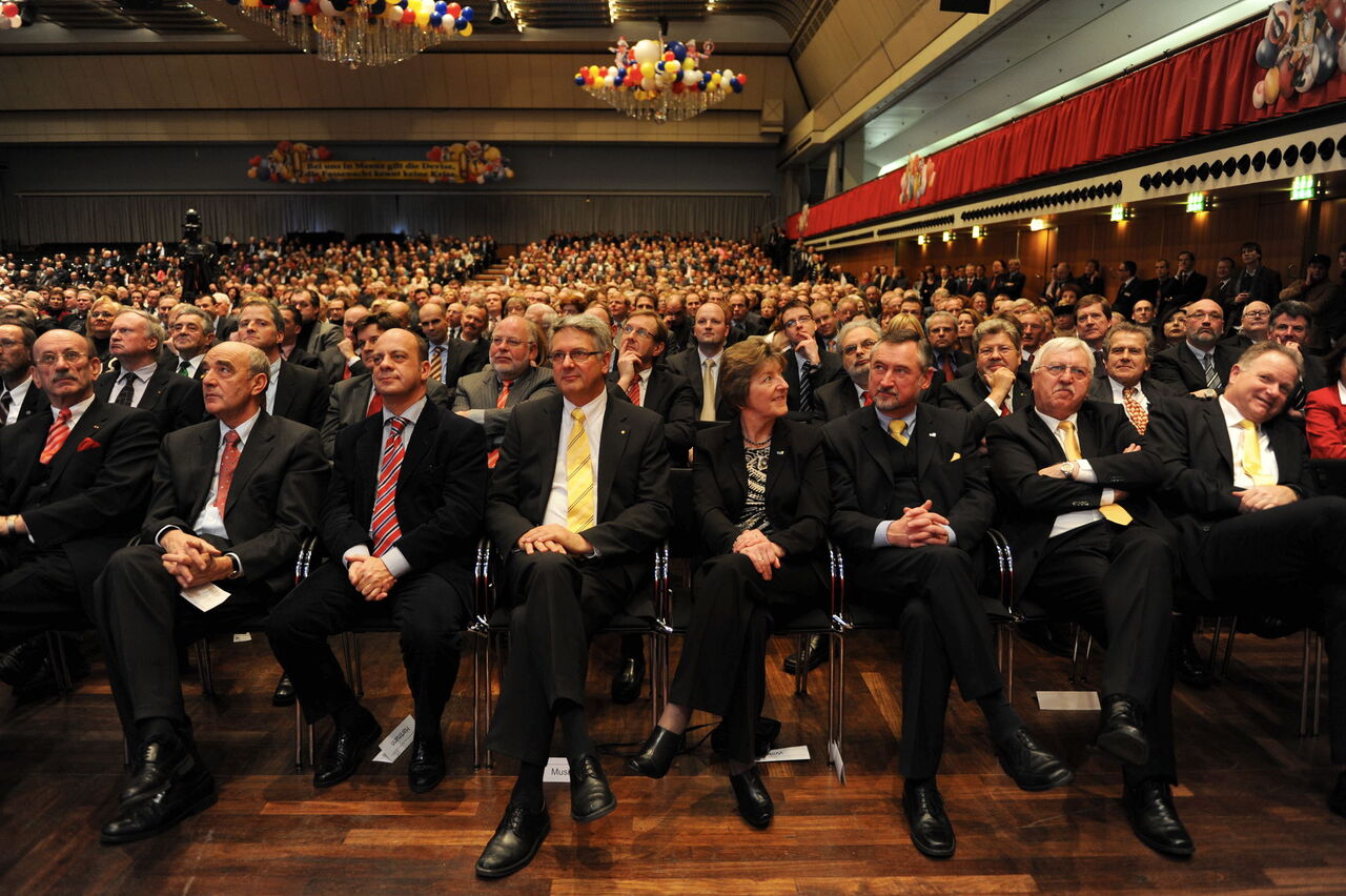 Foto: Zweiter Blick ins Publikum und auf die erste Reihe