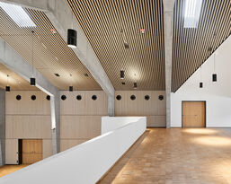 Foto: Lennart Wiedemuth, fotografie für architektur + interieur, Mainz seilicher Blick aus der Empore