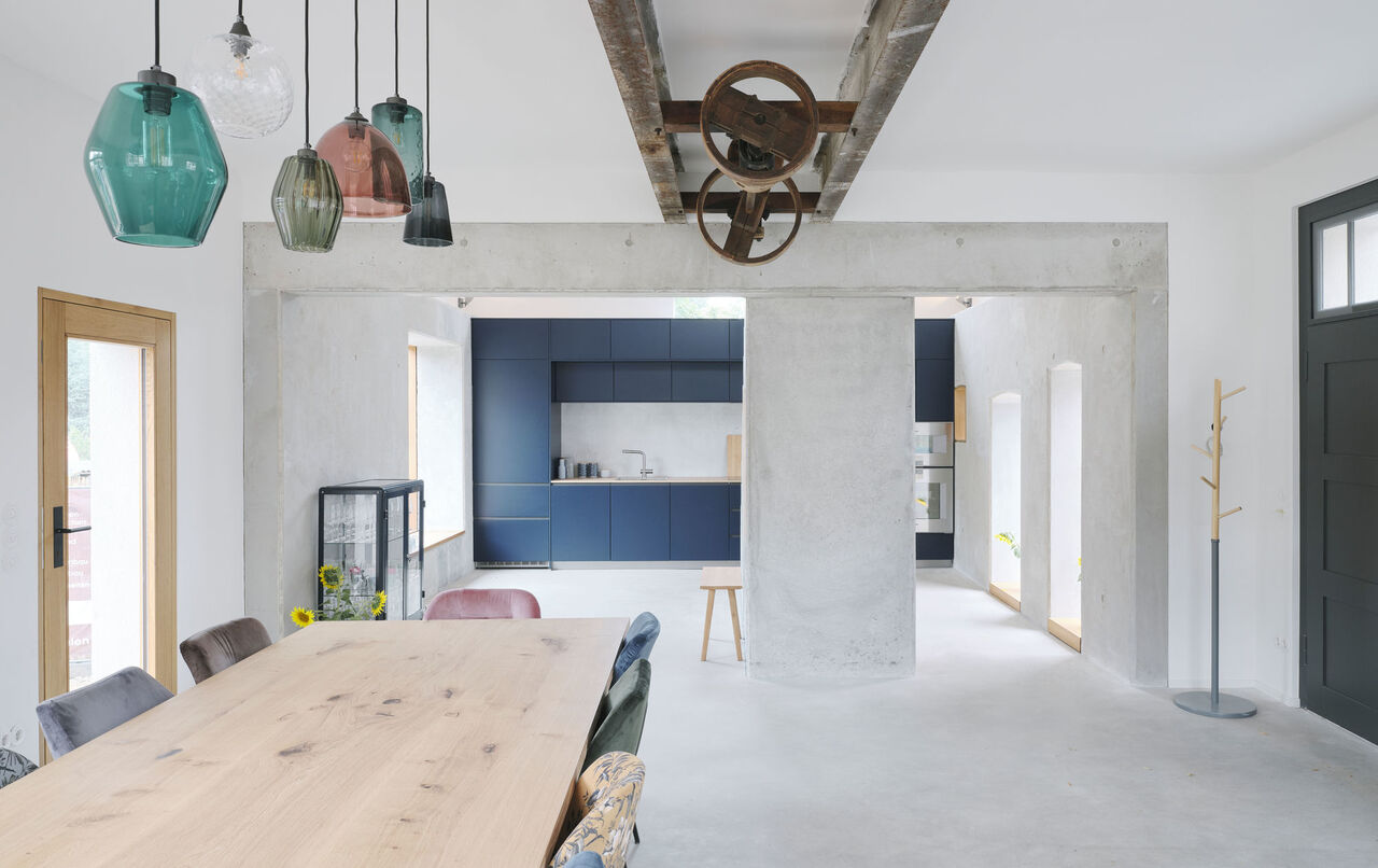 Foto: David Schreyer, Schreyer, David – Architekturbild & Freie Arbeiten, A-Wörgl - Österreich Essbereich Werkstatt - Hof Wendenius