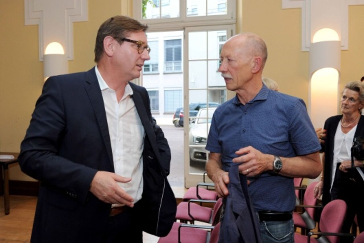 Chefredakteur der AZ Roeingh im Gespräch mit Stadtplanungsamtsleiter Ingenthron