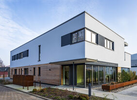 Foto: Frank Hügle, PhotoGraph Frank Hügle, F-Niederlauterbach Nordwest-Ansicht, Eingangsbereich