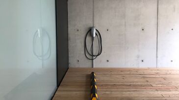Foto: Albin Toth, Bischheim Carport und Ladestation