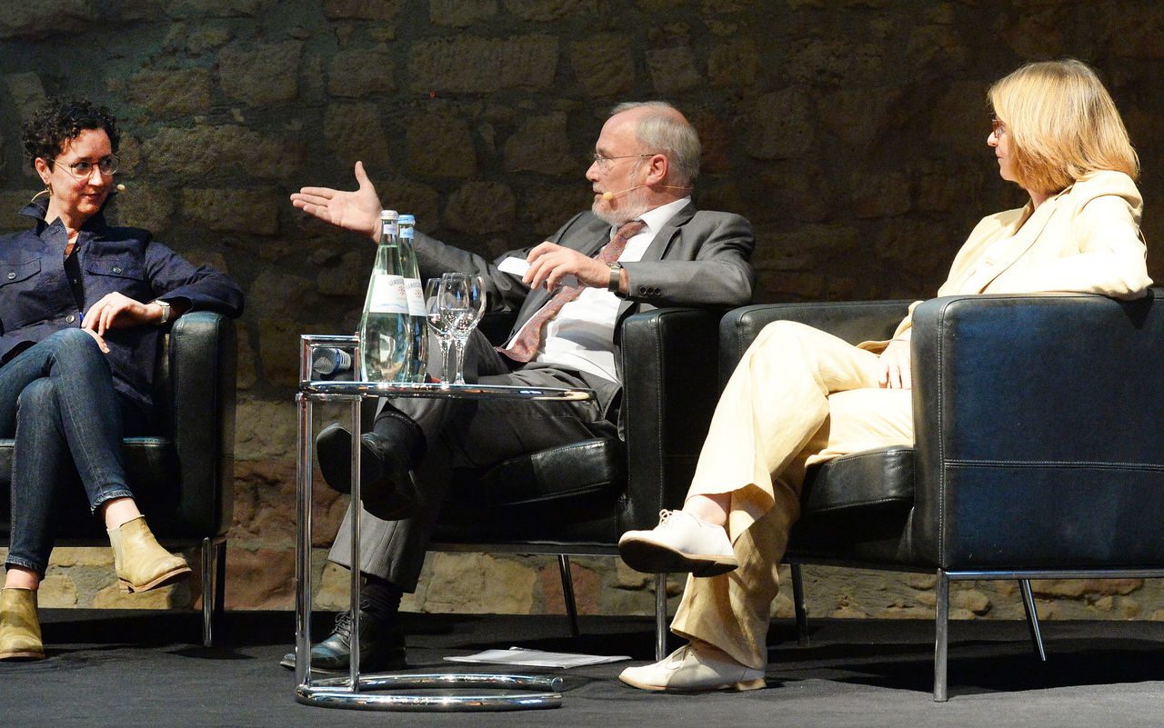 v.l.n.r. Prof. Dr. Petrow, Moderator Hübsch, Dr. S. Butenschön