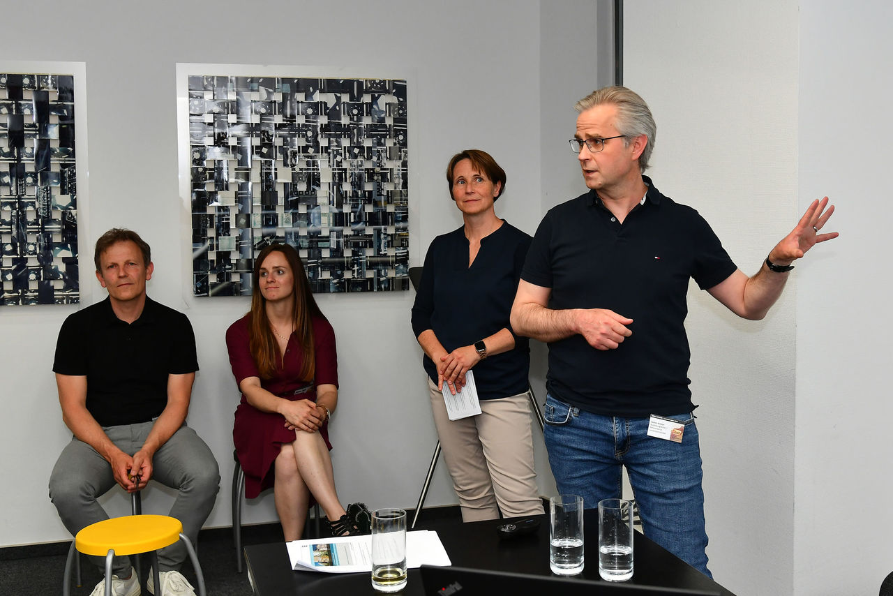 Jochen Wecker, Sabine Huppert, Stefanie Daiß und Bastian Dahms vom Landesbetrieb LBB (v.r.n.l.)