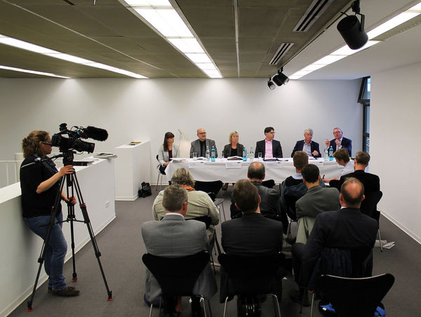 Vorstellung der Broschüre „Mehr Konzept“ in der Pressekonferenz am 20. Mai