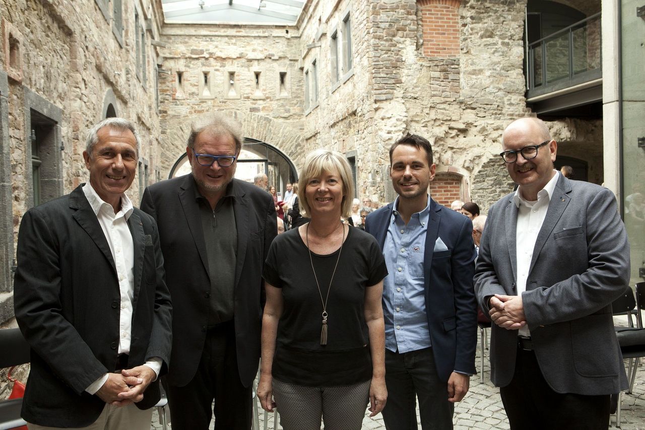 Die Personen Rind, Metz, Ahnen, Langner,Reker bei der Eröffnung des Schaufensters Baukultur am 17.6.2018