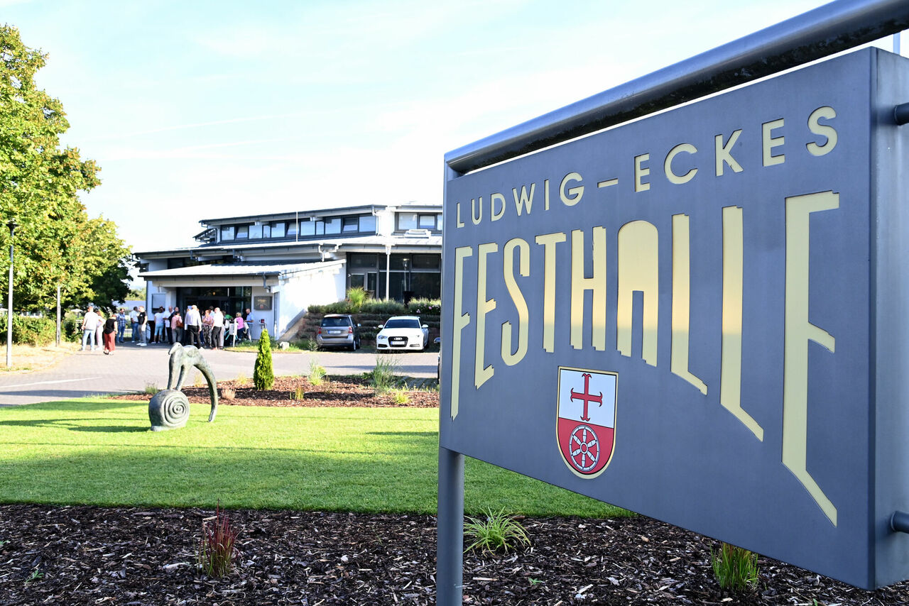 Ludwig-Eckes-Festhalle, Nieder-Olm