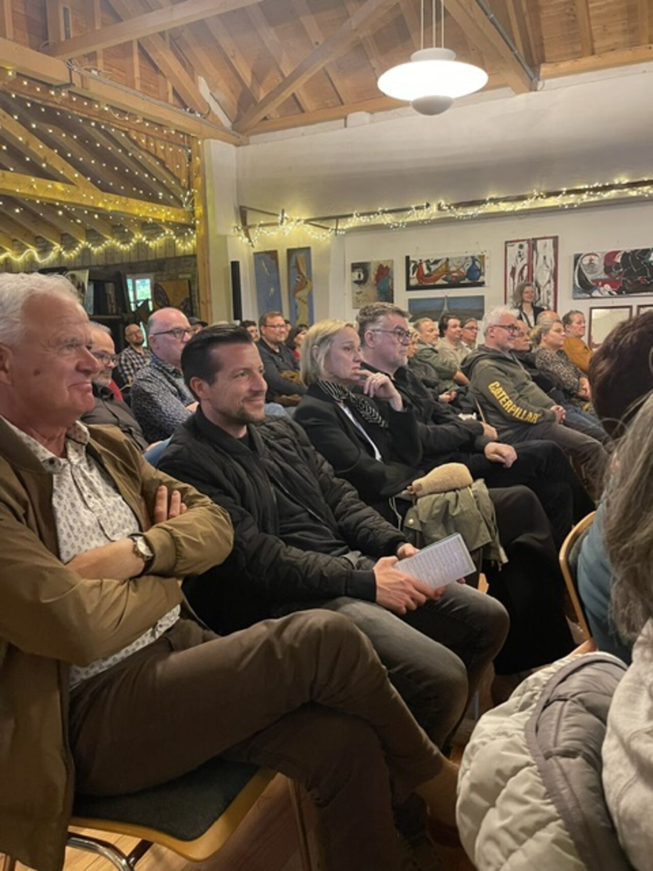 Foto: Dr. Christoph H. Nuehlen Gäste verfolgen die Vorträge und Diskussionen.