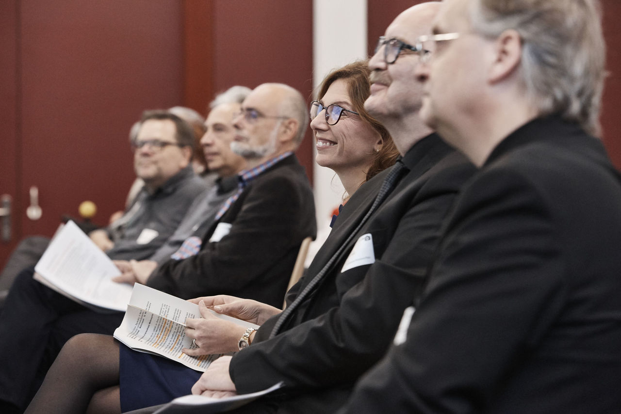 Referenten der Regionalkonferenz, v.l.n.r., M.Rösch, P.Fern und A.Weber, Ministerin S. Bätzing-Lichtenthäler, G.Reker und M.Müller