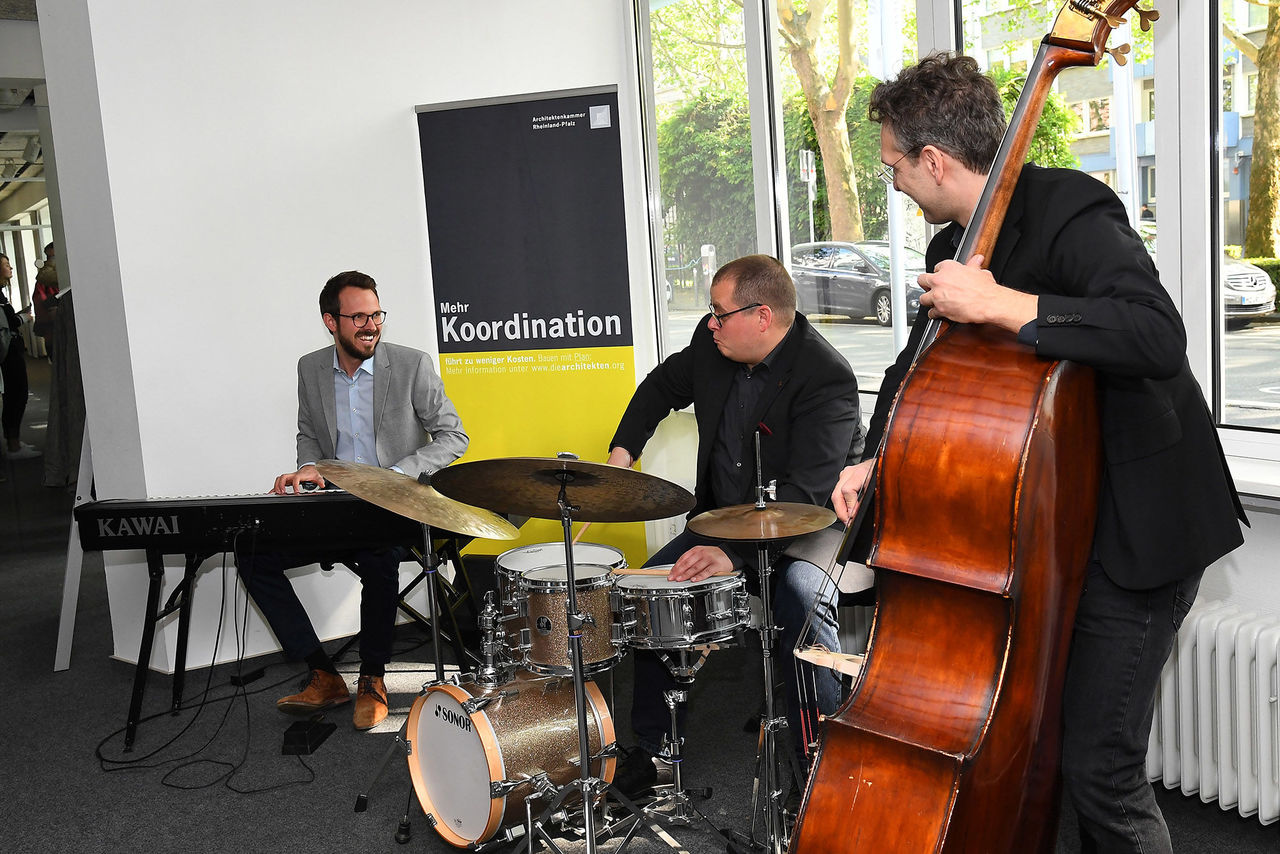 Musikalische Begleitung zum kammer-start.de