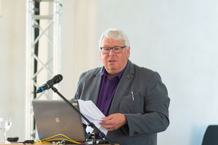 Hermann-Josef Ehrenberg bei seinem Grußwort im Namen der Architektenkammer.