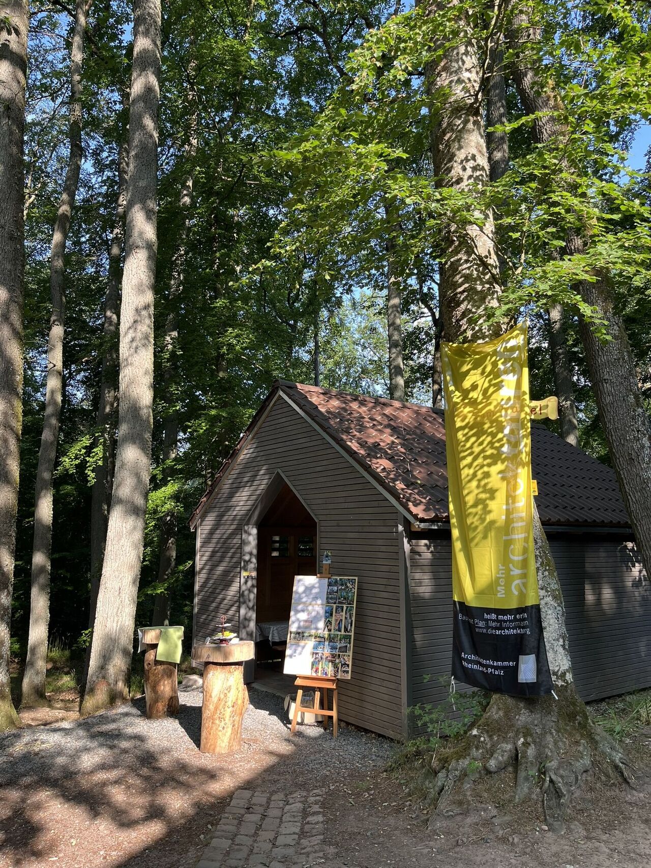Hütte