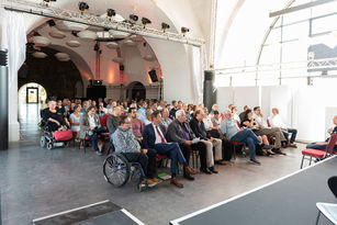 Blick von der Bühne ins Publikum